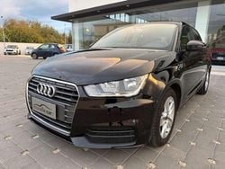 Nero Usata 2016 Audi A1 Admired Tre volumi | 10.800 € (Buon prezzo)