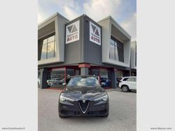 Nero Usata 2018 Alfa Romeo Stelvio Executive SUV | 23.000 € (Buon prezzo)