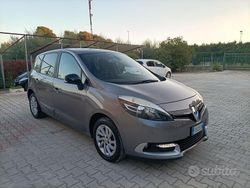 Grigio Usata 2015 Renault Scénic III LIMITED Monovolume | 5900 € (Buon prezzo)