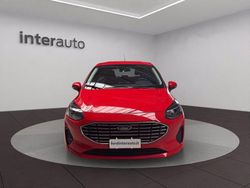 Rosso metallizzato Usata 2023 Ford Fiesta Titanium Tre volumi | 14.990 € (Buon prezzo)
