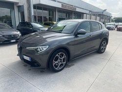 Grigio scuro Usata 2022 Alfa Romeo Stelvio SUV | 25.900 € (Ottimo prezzo)