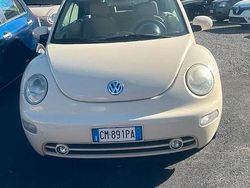 Beige Usata 2004 VW Beetle Cabrio | 4500 € (Buon prezzo)
