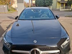 Nero Usata 2019 Mercedes A180 Tre volumi | 19.200 € (Buon prezzo)