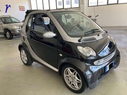 Nero Usata 2003 Smart ForTwo Cabrio Passion Cabrio | 3500 € (Cara)