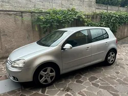 Usata 2006 VW Golf V Tre volumi | 3890 € (Buon prezzo)