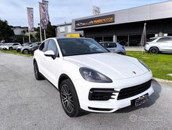 Bianco(met.) Usata 2020 Porsche Cayenne SUV | 54.999 € (Super prezzo)