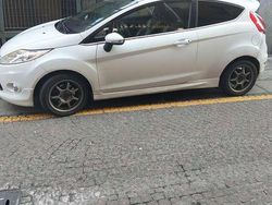 Usata 2011 Ford Fiesta Individual Tre volumi | 5000 € (Molto cara)