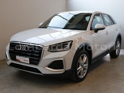 Bianco ghiacciaio metallizzato Usata 2021 Audi Q2 Admired SUV | 28.900 € (Molto cara)
