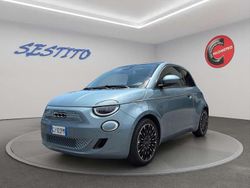 Blu Usata 2022 Fiat 500e La Prima Tre volumi | 17.900 € (Cara)