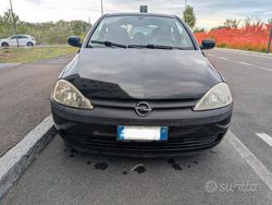 Nero Usata 2001 Opel Corsa Comfort Due volumi | 1500 € (Cara)