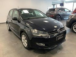 Nero Usata 2012 VW Polo Comfortline Tre volumi | 7800 € (Buon prezzo)