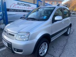Argento metallizzato Usata 2012 Fiat Panda 4x4 Climbing Due volumi | 7497 € (Buon prezzo)