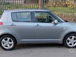Grigio Usata 2008 Suzuki Swift Due volumi | 2850 € (Buon prezzo)