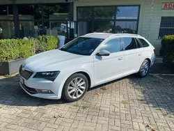 Bianco Usata 2019 Skoda Superb Ambition Station wagon | 12.300 € (Buon prezzo)