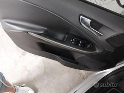 Grigio Usata 2014 Alfa Romeo Giulietta Due volumi | 5800 € (Ottimo prezzo)