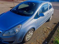 Blu/azzurro Usata 2007 Opel Corsa Enjoy Tre volumi | 2200 € (Ottimo prezzo)