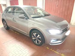 Grigio Usata 2021 VW Polo Comfortline Tre volumi | 14.000 € (Buon prezzo)