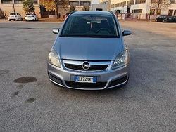 Grigio Usata 2007 Opel Zafira Monovolume | 2600 €