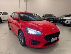 Rosso Usata 2020 Ford Focus Tre volumi | 14.000 € (Super prezzo)
