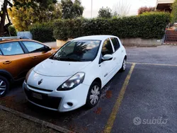 Usata 2011 Renault Clio II Due volumi | 2500 € (Ottimo prezzo)