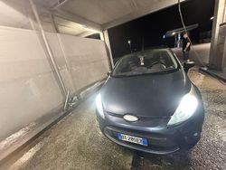 Usata 2009 Ford Fiesta Due volumi | 3600 € (Buon prezzo)