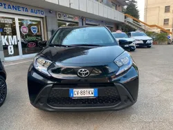 Nero Usata 2024 Toyota Aygo Active Due volumi | 15.900 € (Buon prezzo)
