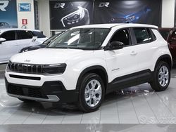 Snow Nuova 2025 Jeep Avenger Altitude SUV | 23.900 € (Buon prezzo)