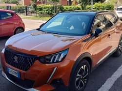 Arancione Usata 2021 Peugeot 2008 GT SUV | 16.700 € (Buon prezzo)