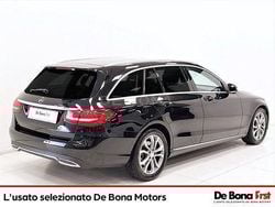 Nero Usata 2017 Mercedes 180 Tre volumi | 16.590 € (Buon prezzo)