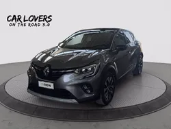Grigio chiaro Usata 2022 Renault Captur Techno SUV | 15.992 € (Ottimo prezzo)