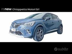 Grigio Usata 2022 Renault Captur Intens SUV | 20.900 € (Cara)