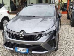 Usata 2024 Renault Clio V Techno Tre volumi | 18.490 € (Buon prezzo)