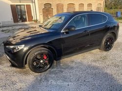 Nero Usata 2018 Alfa Romeo Stelvio Executive SUV | 22.900 € (Buon prezzo)