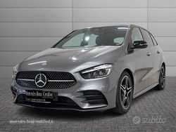 Grigio Usata 2024 Mercedes 200 AMG line Monovolume | 39.900 €