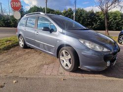Grigio Usata 2005 Peugeot 307 Station wagon | 2500 € (Molto cara)