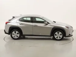 Usata 2021 Lexus UX Business Edition SUV | 20.990 € (Buon prezzo)