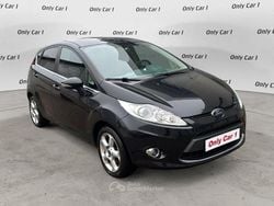 Nero Usata 2011 Ford Fiesta Tre volumi | 3890 € (Ottimo prezzo)