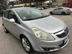 Grigio Usata 2006 Opel Corsa Cosmo Tre volumi | 2950 € (Buon prezzo)
