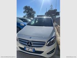 Bianco Usata 2016 Mercedes B180 Premium Monovolume | 10.750 € (Buon prezzo)