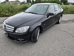 Nero Usata 2009 Mercedes C180 Avantgarde Tre volumi | 10.000 € (Molto cara)