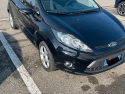 Nero Usata 2012 Ford Fiesta Business Edition Tre volumi | 4900 € (Buon prezzo)