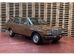Marronebeige Usata 1982 Mercedes 240 Station wagon | 18.500 €