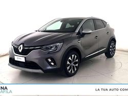 Grigio scuro tetto grigio chiaro Usata 2024 Renault Captur Techno SUV | 15.400 € (Super prezzo)
