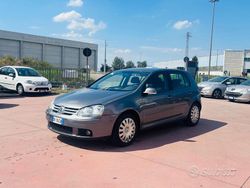 Grigio Usata 2008 VW Golf VI United Tre volumi | 2400 € (Buon prezzo)
