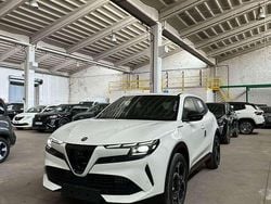 Bianco Nuova 2025 Alfa Romeo Junior Edizione Speciale SUV | 28.800 € (Buon prezzo)