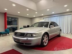 Grigio Usata 1998 Audi A8 Tre volumi | 10.000 € (Molto cara)