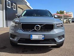 Grigio Usata 2022 Volvo XC40 Momentum SUV | 27.000 € (Buon prezzo)