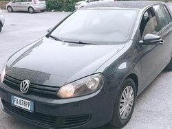 Grigio Usata 2009 VW Golf VI Due volumi | 4000 € (Buon prezzo)