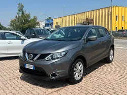 Grigio Usata 2015 Nissan Qashqai Tekna SUV | 10.900 € (Buon prezzo)