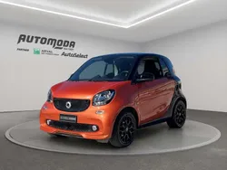 Bicolore arancionenero Usata 2019 Smart ForTwo Coupé Superpassion Due volumi | 15.900 € (Cara)